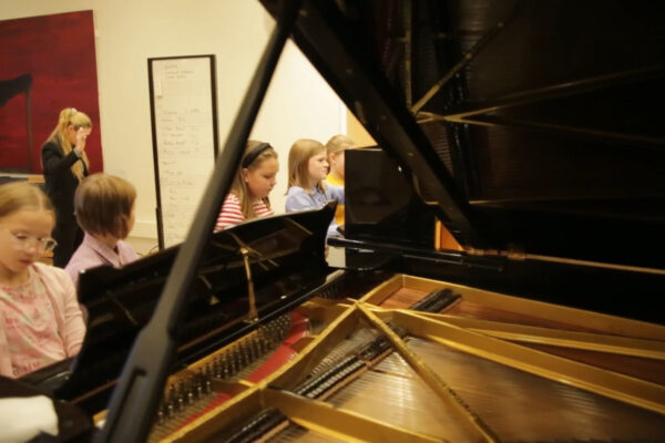 Impro In a Piano Group